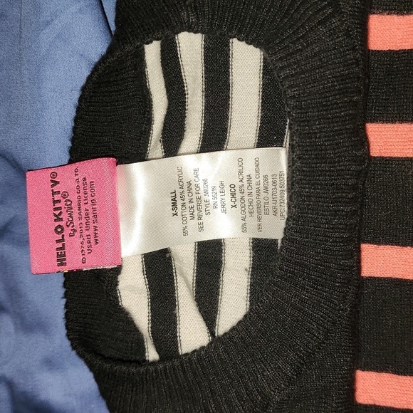 GIRLS Hello Kitty Sweater - Picture 4 of 5